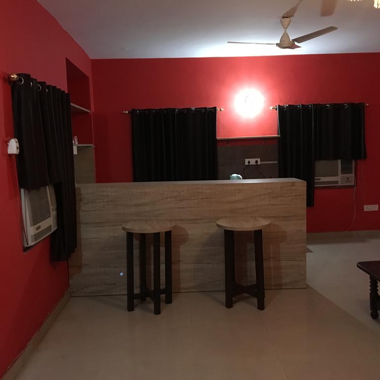 Mykonos Guest House And Spa Νέο Δελχί Εξωτερικό φωτογραφία